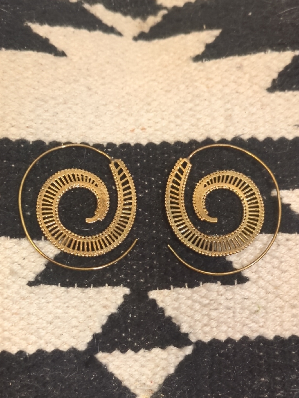 Brass Spiral Filigree Hoop Earrings